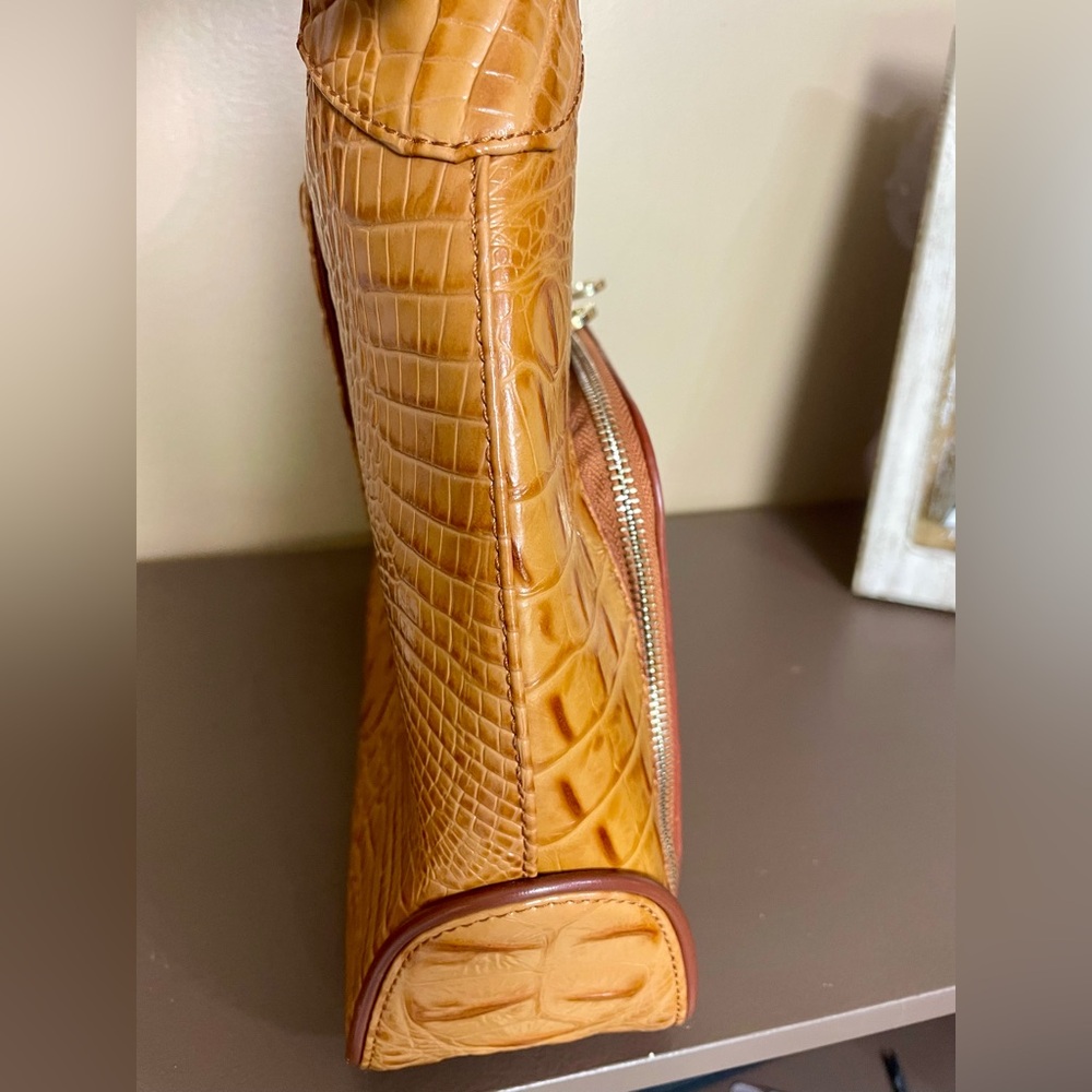 🚨SALE! Concealed Carrie Crocodile Print Leather Purse (NO CALLOUTS) - Picture 7 of 16